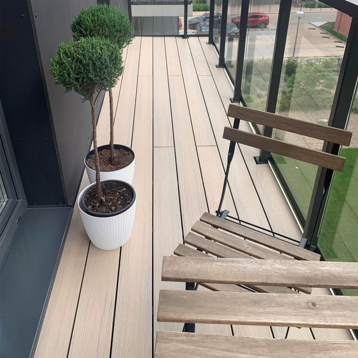 Premium Composite Decking Board Ecru / Light Oak – 2,8m - Image 5