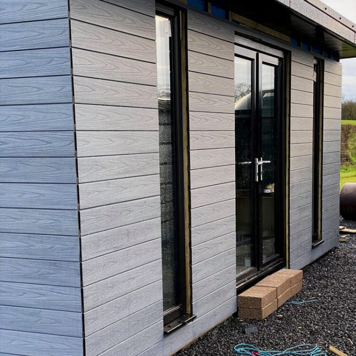 Brushed Premium Composite Cladding Board Gray – 3,6 m - Image 2